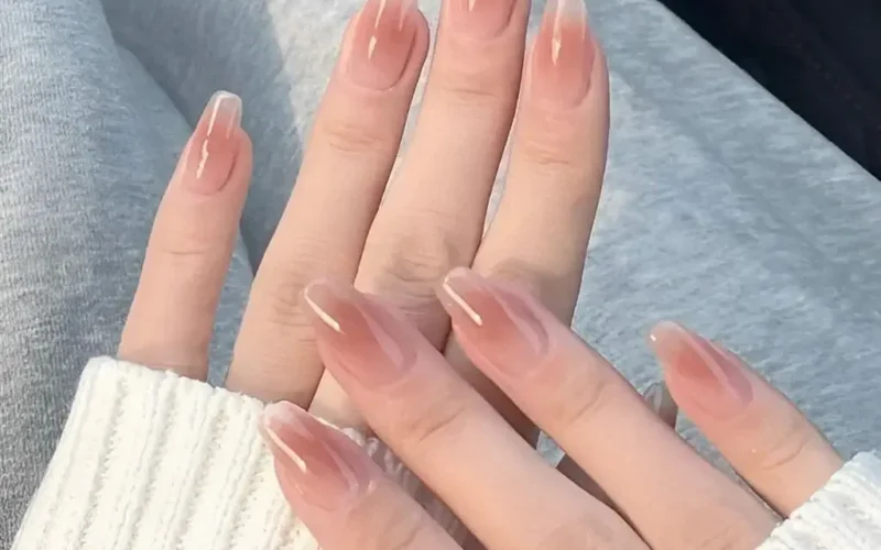 Tendencia de Manicura: Las Korean Jelly Nails que Marcan el invierno 2025