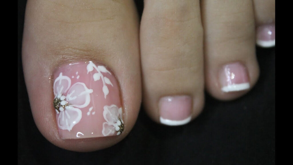 Pedicura con Diseños Florales