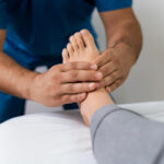 Razones por las que deberías consultar a un podólogo